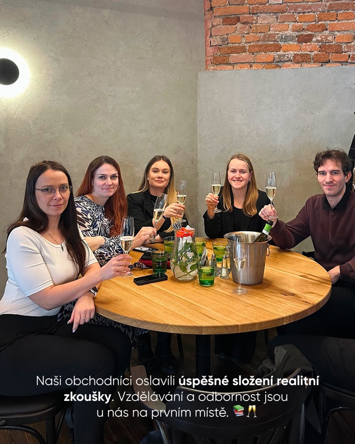 Obchodní tým Investujdopole.cz po úspěšné realitní zkoušce